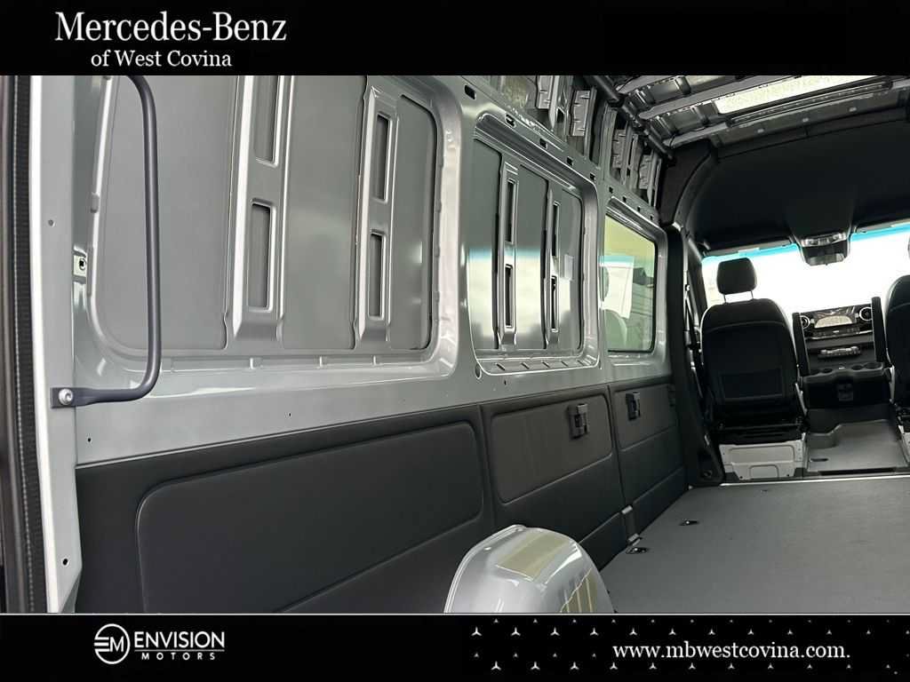 New 2023 Mercedes-Benz Sprinter 2500 image 18