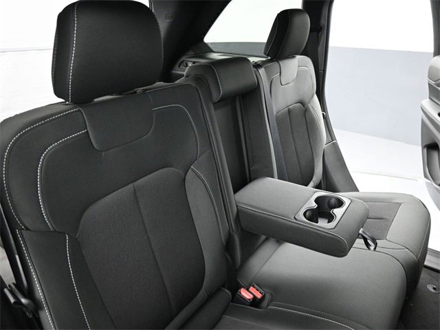 New 2025 Jeep Grand Cherokee Laredo image 21