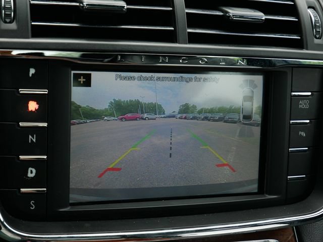 Used 2017 Lincoln Continental Select FWD image 28