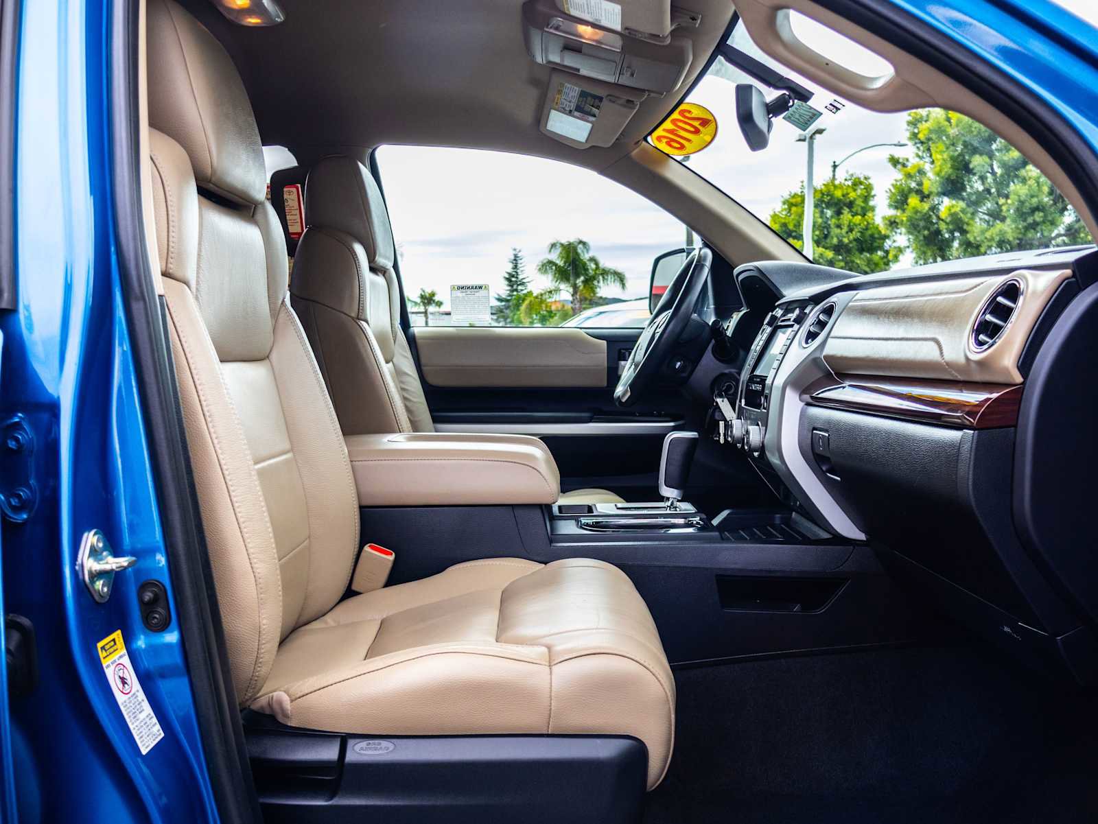 Used 2016 Toyota Tundra Limited w/ Limited Premium Package AWD/4WD image 25