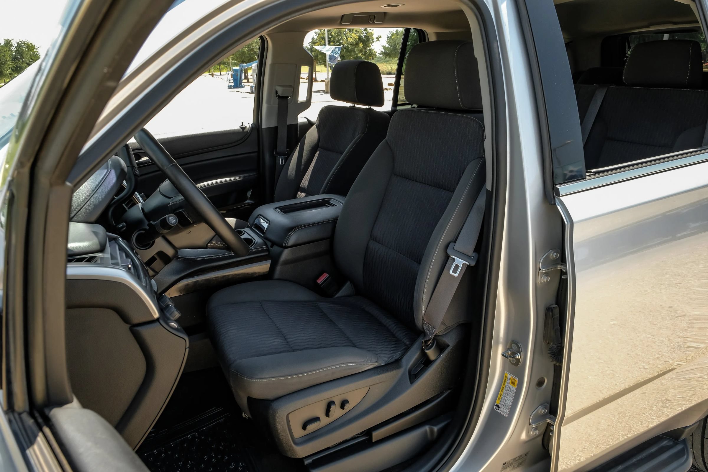 Used 2017 Chevrolet Tahoe LS AWD/4WD image 30
