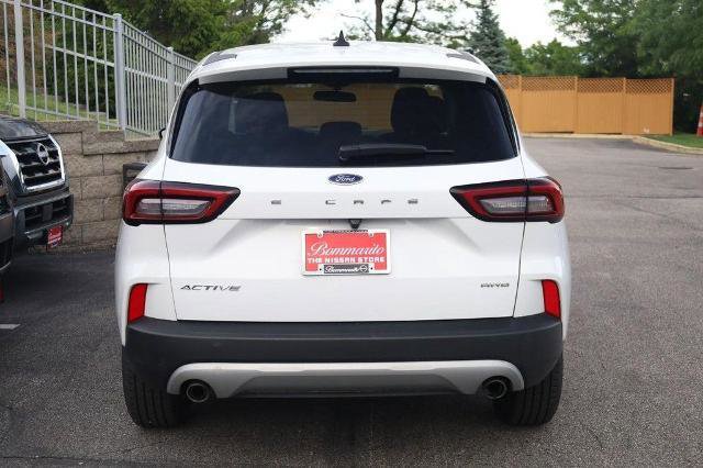 Used 2025 Ford Escape Active AWD/4WD image 6