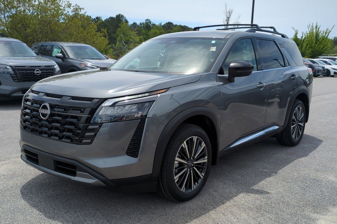 New 2026 Nissan Pathfinder Platinum AWD/4WD image 8
