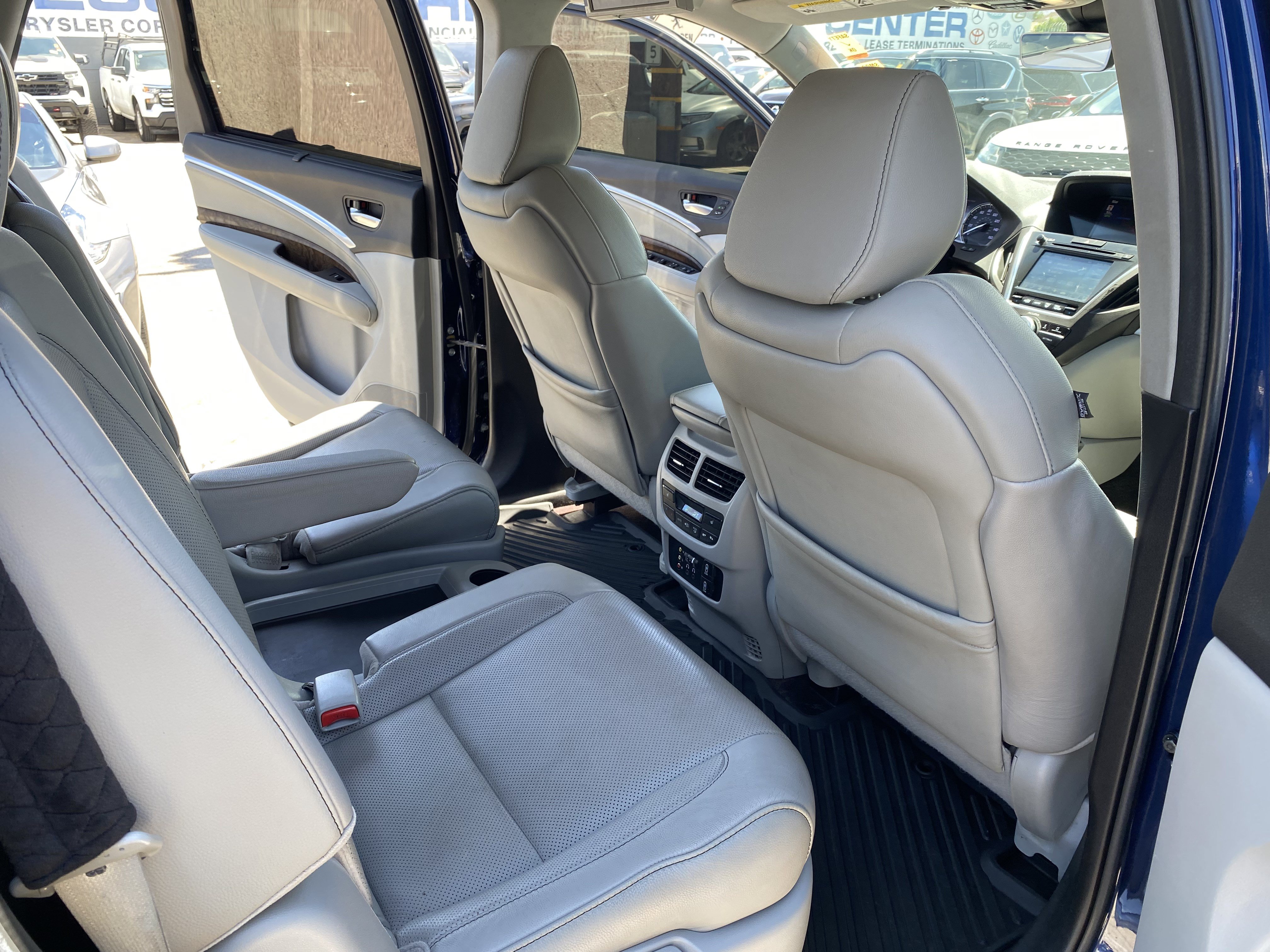 Used 2019 Acura MDX w/ Tech & Entertainment Packag FWD image 21