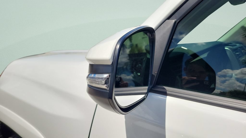 Certified 2023 Toyota 4Runner SR5 Premium w/ Moonroof Package AWD/4WD image 32