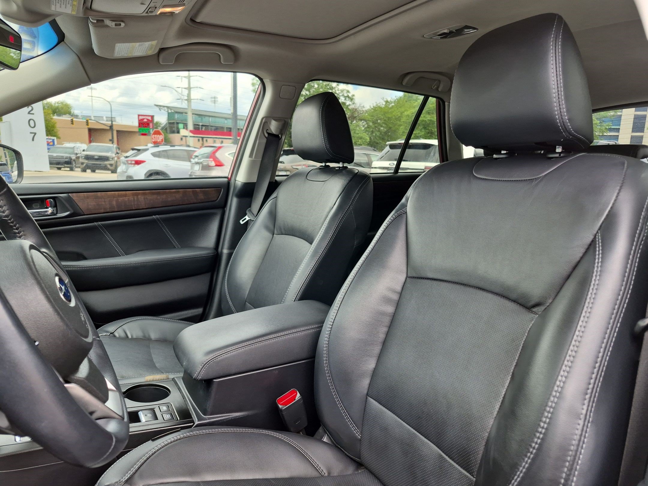 Used 2019 Subaru Outback 2.5i Limited AWD/4WD image 15
