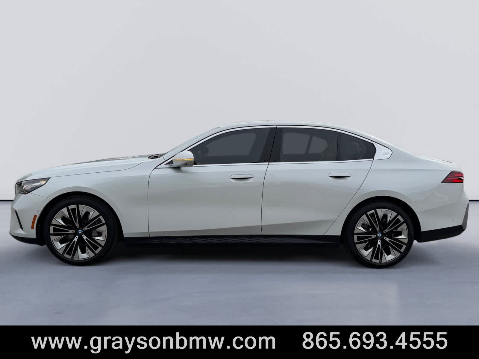 Used 2026 BMW 540i xDrive AWD/4WD image 6