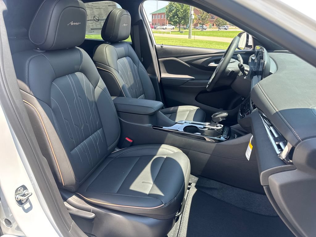 New 2026 Buick Envista Avenir FWD image 12