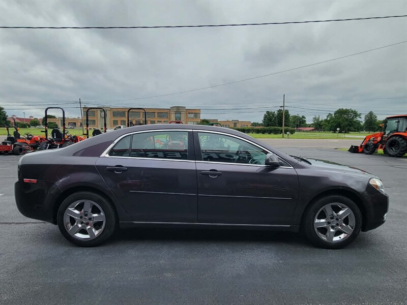 Used 2010 Chevrolet Malibu LT w/ Power Convenience Package FWD image 3