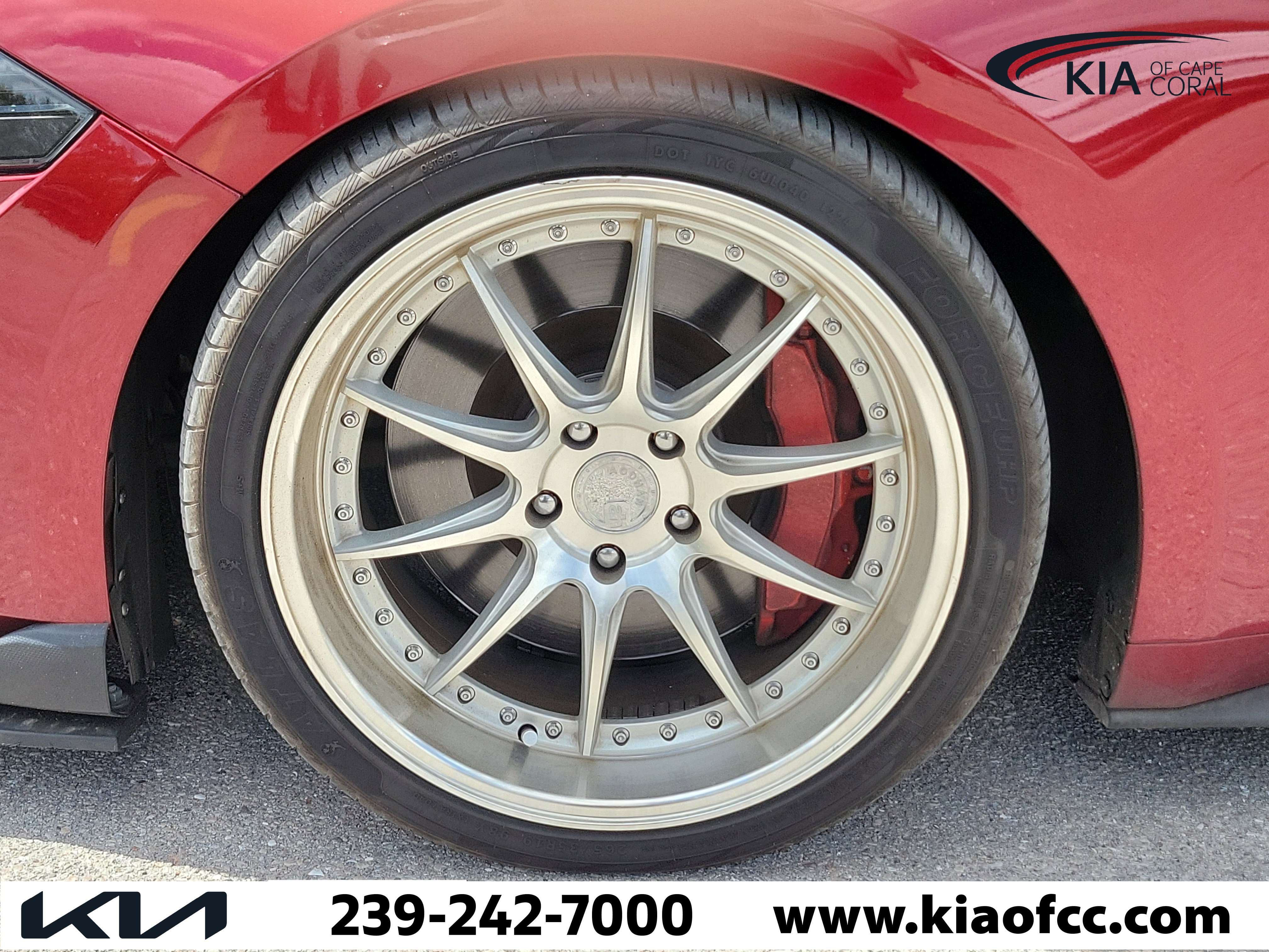 Used 2018 Ford Mustang GT Premium w/ GT Performance Package RWD image 6