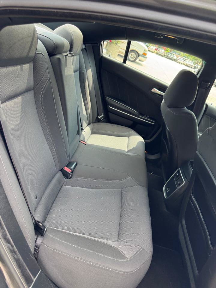 Used 2019 Dodge Charger SXT AWD/4WD image 17