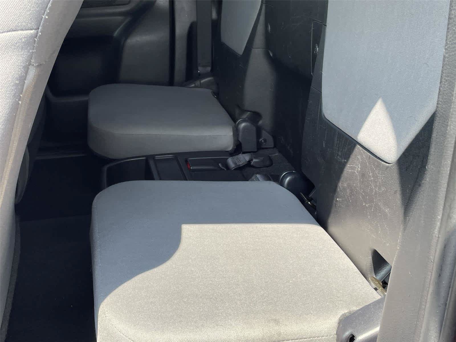 Used 2019 Toyota Tacoma SR w/ SR Convenience Package AWD/4WD image 14