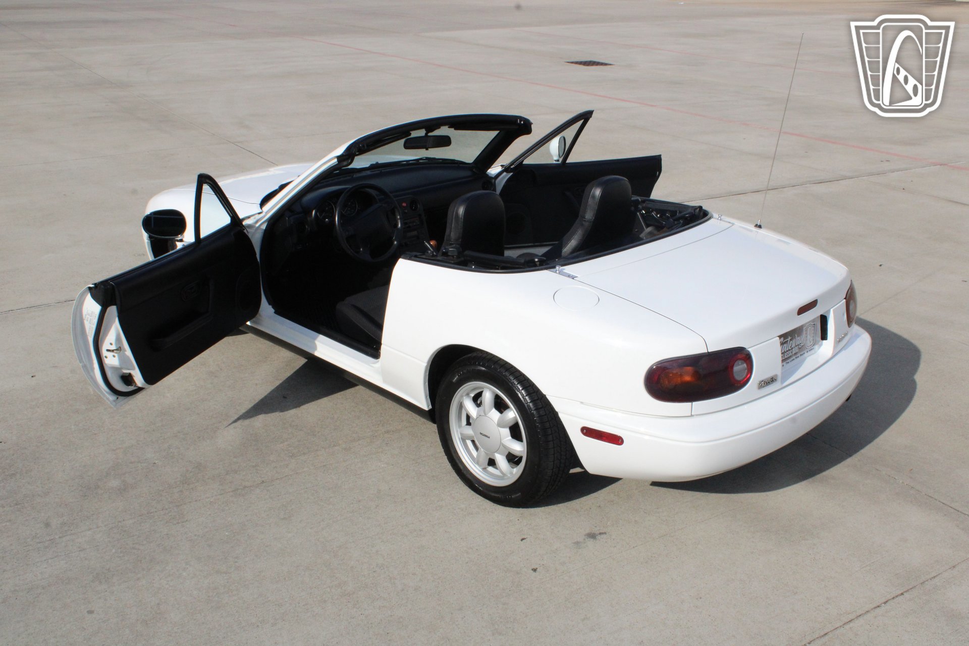 Used 1990 MAZDA MX-5 Miata image 8