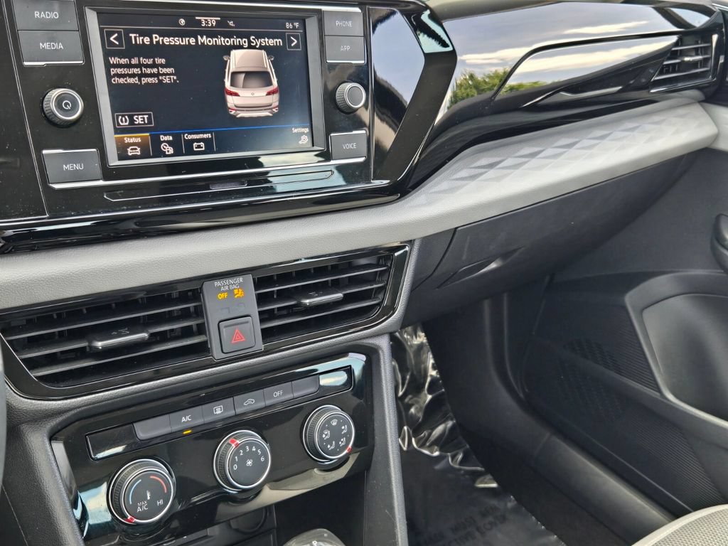 Certified 2023 Volkswagen Taos S FWD image 20