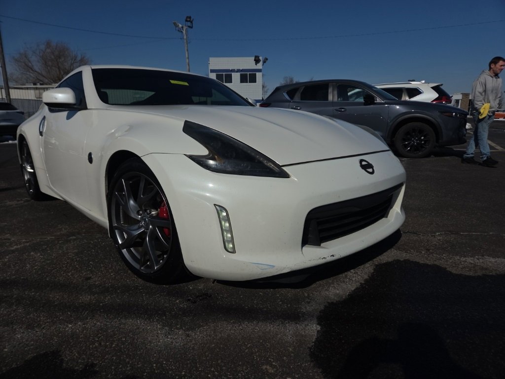 Used 2016 Nissan 370Z w/ Sport Package
