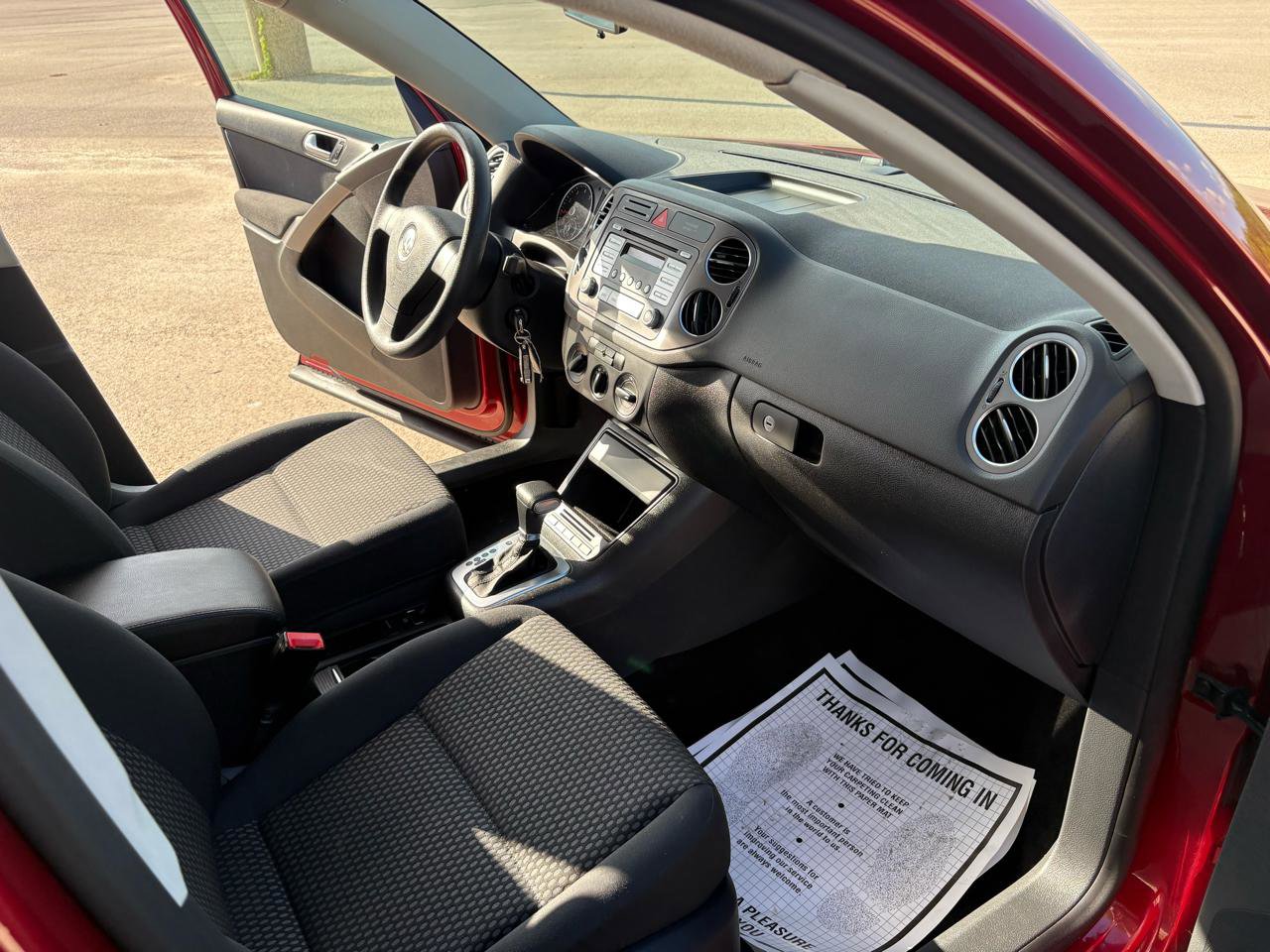Used 2010 Volkswagen Tiguan S FWD image 29