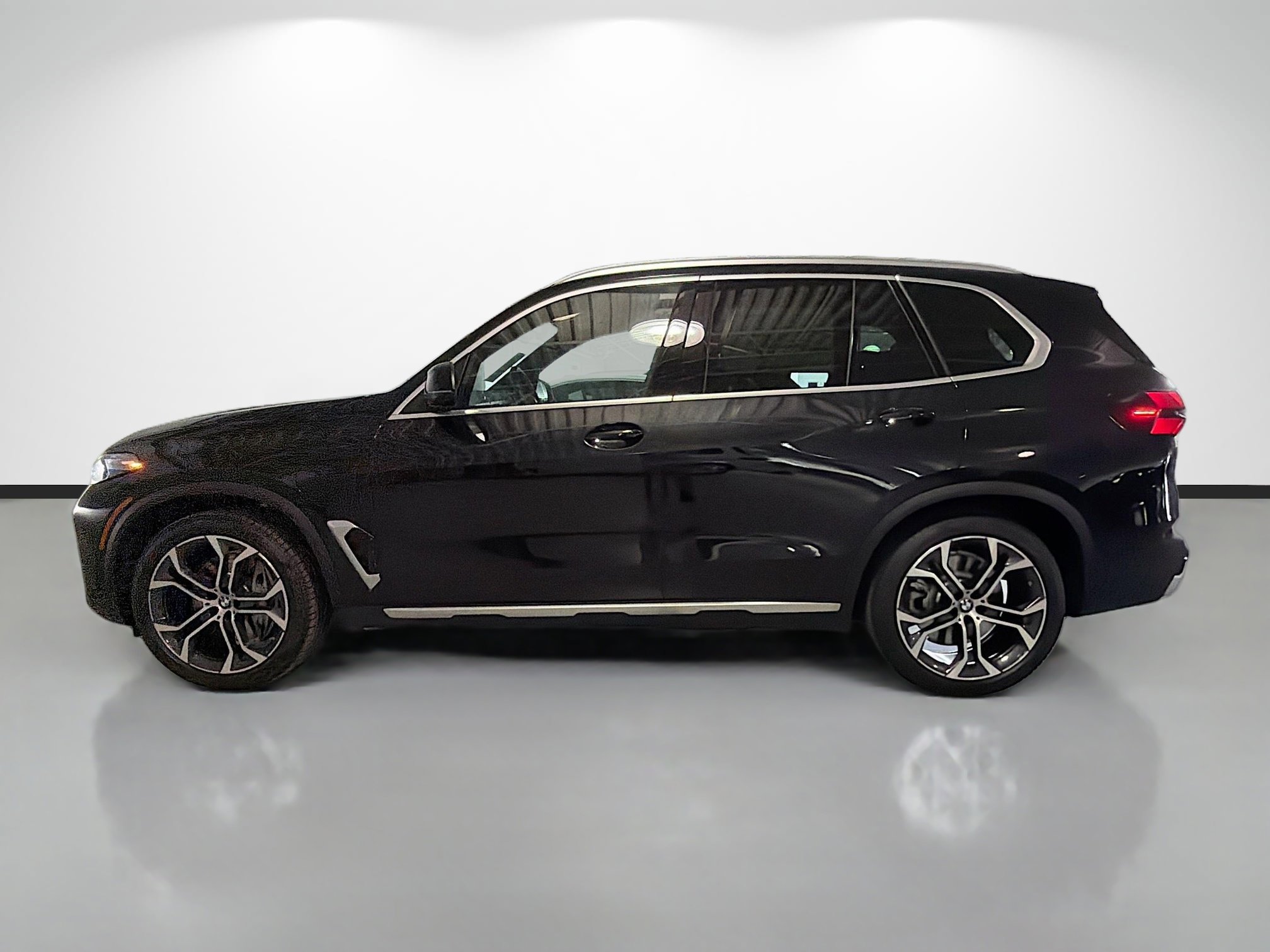 New 2026 BMW X5 xDrive50e AWD/4WD image 6