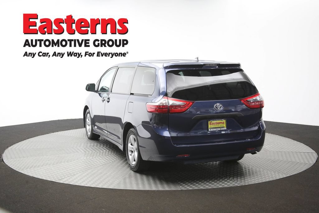 Used 2020 Toyota Sienna L FWD image 36