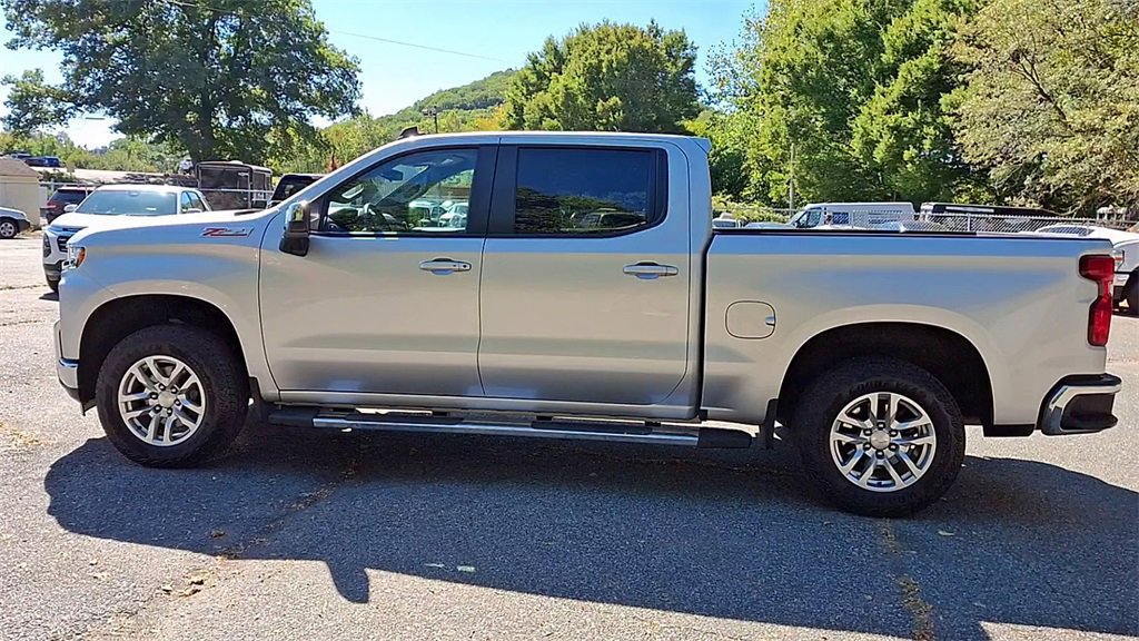 Certified 2022 Chevrolet Silverado 1500 LT w/ Z71 Off-Road Package image 5