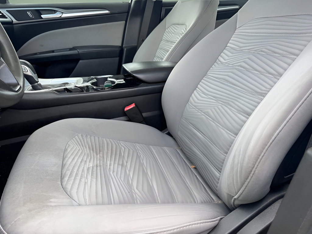 Used 2016 Ford Fusion S FWD image 18