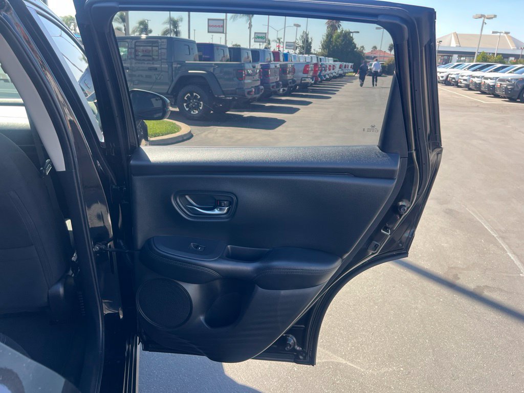 Used 2025 Honda HR-V LX image 34
