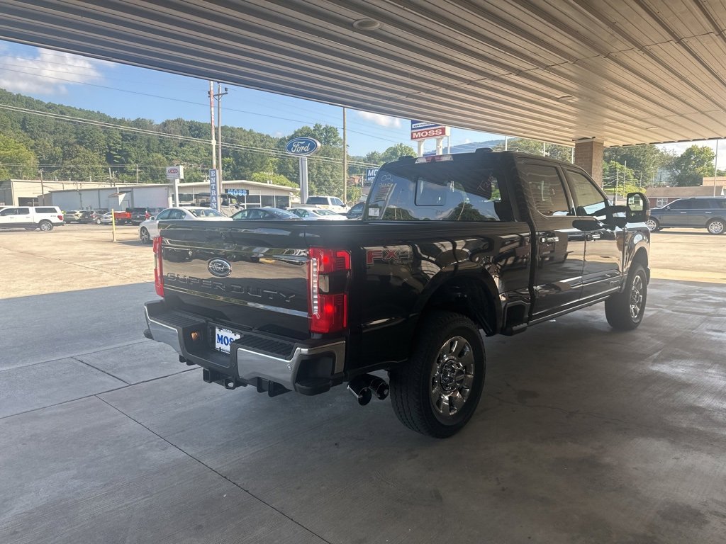 New 2025 Ford F350 Lariat w/ Lariat Ultimate Package image 4