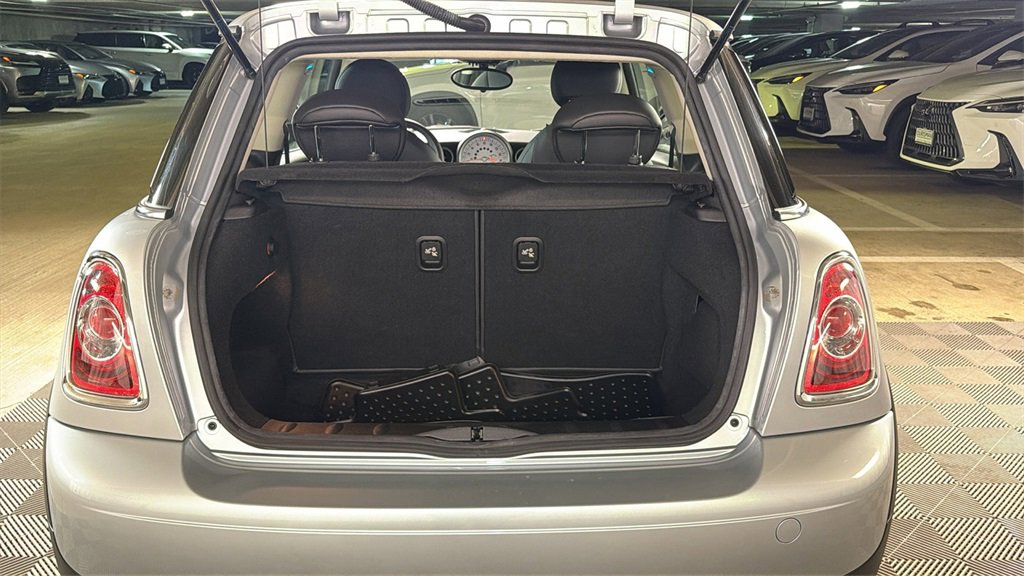 Used 2011 MINI Cooper Hardtop image 15