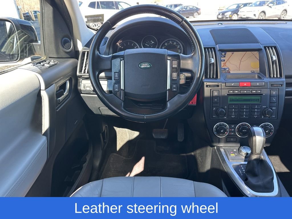 Used 2012 Land Rover LR2 HSE image 17