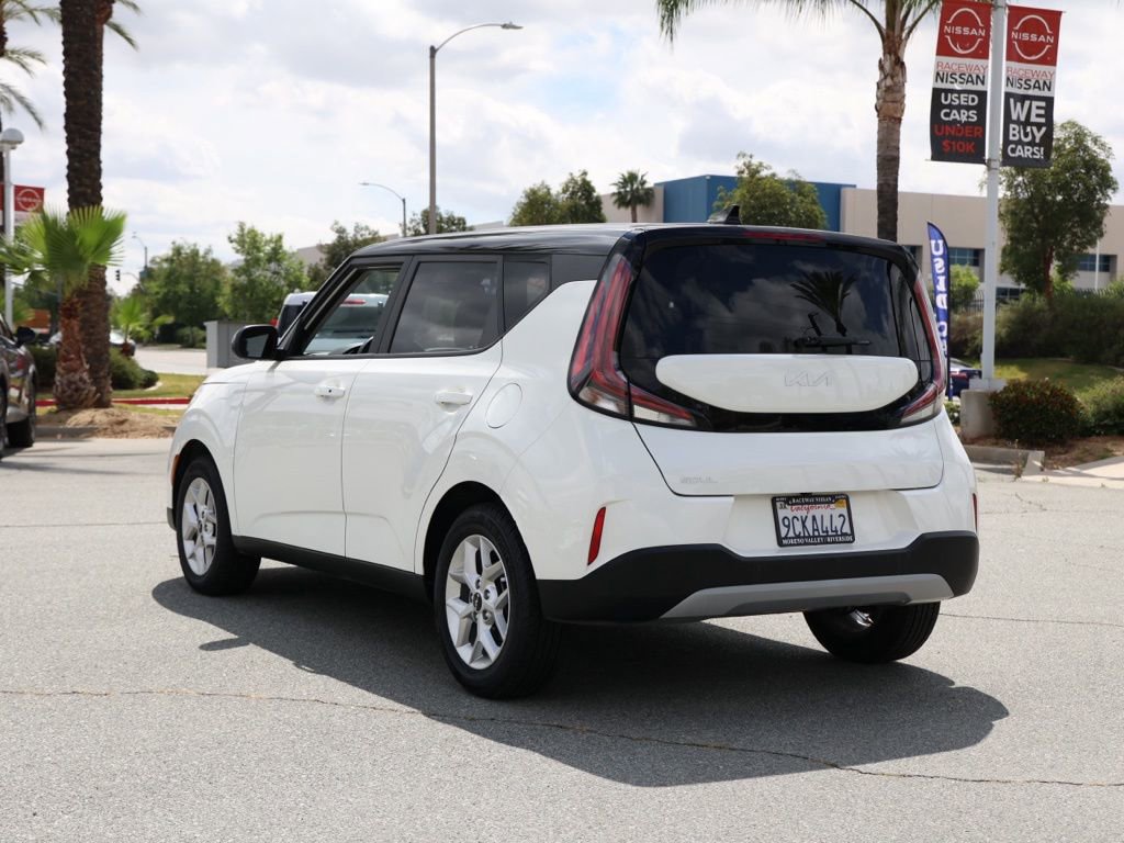 Used 2023 Kia Soul S image 6
