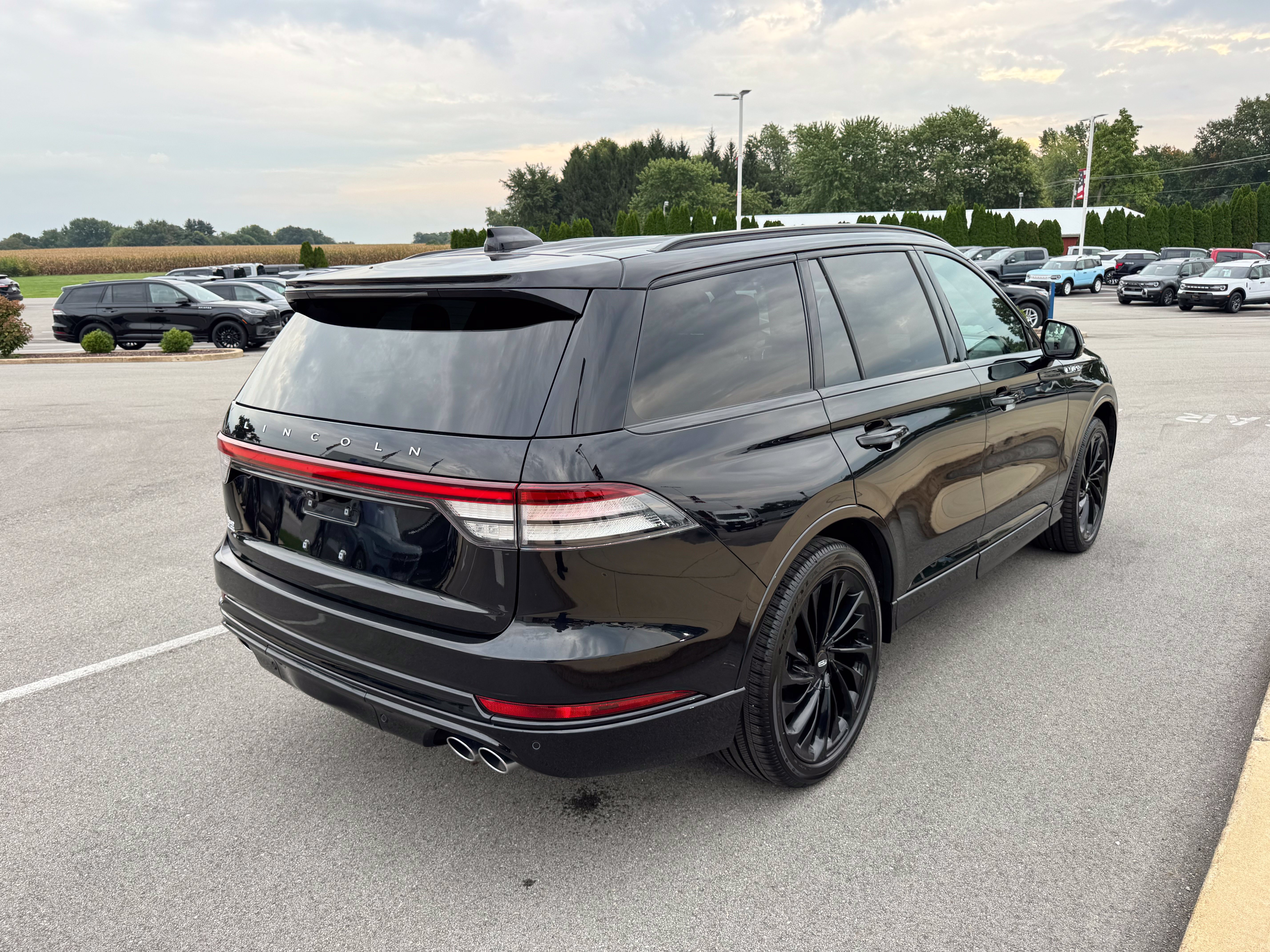 Used 2026 Lincoln Aviator Reserve AWD/4WD image 7