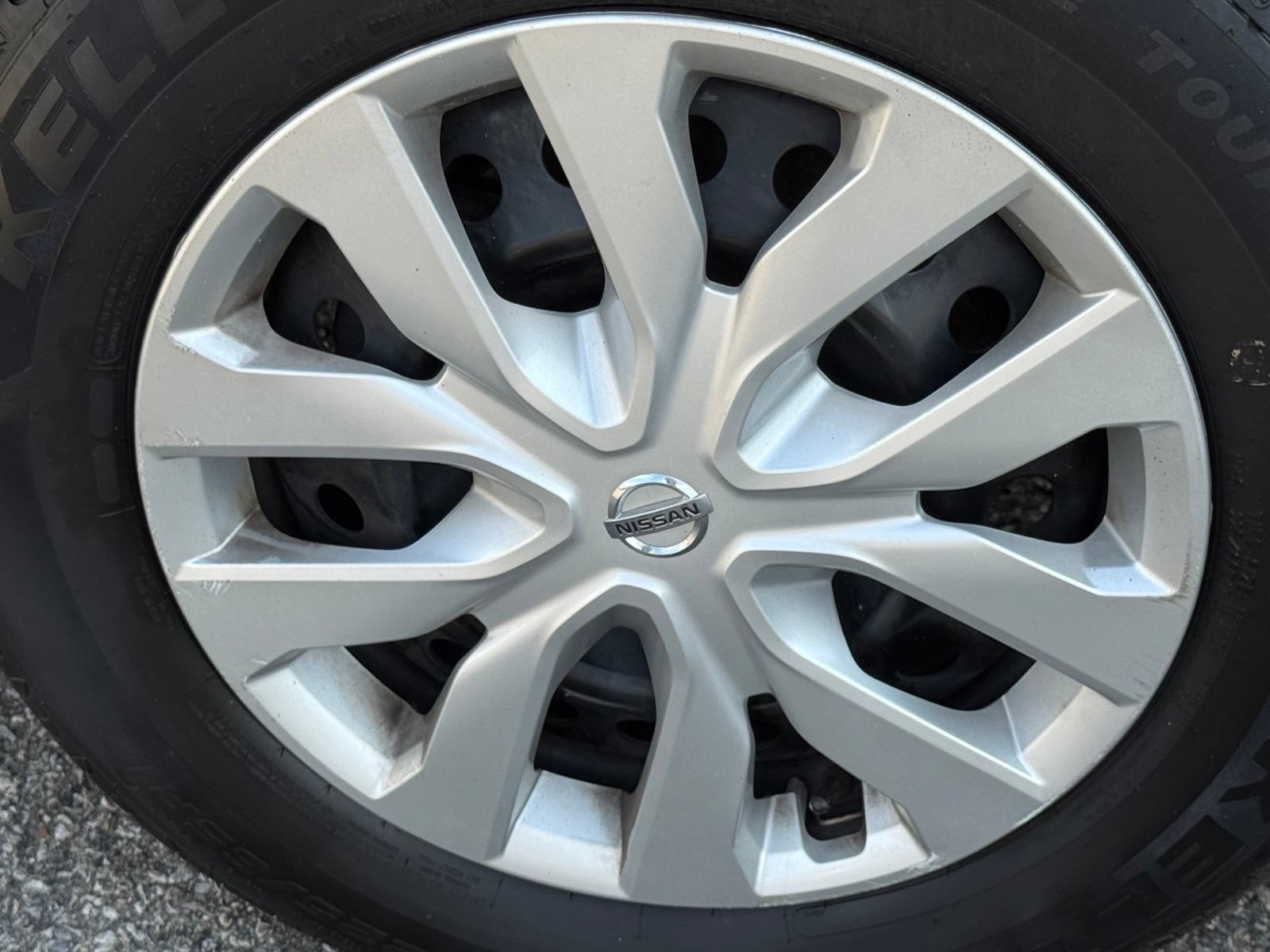 Used 2020 Nissan Rogue S AWD/4WD image 37