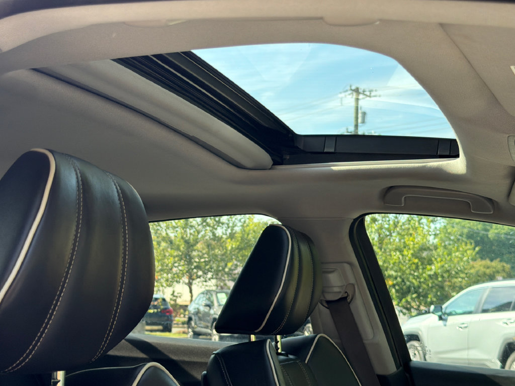 Used 2019 Acura TLX w/ Technology Package FWD image 6