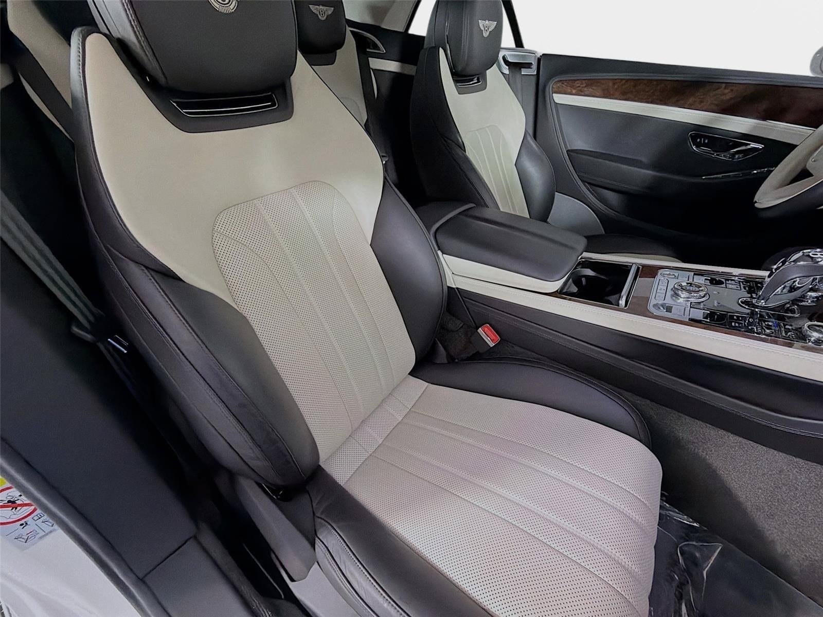 Used 2022 Bentley Continental GT AWD/4WD image 25