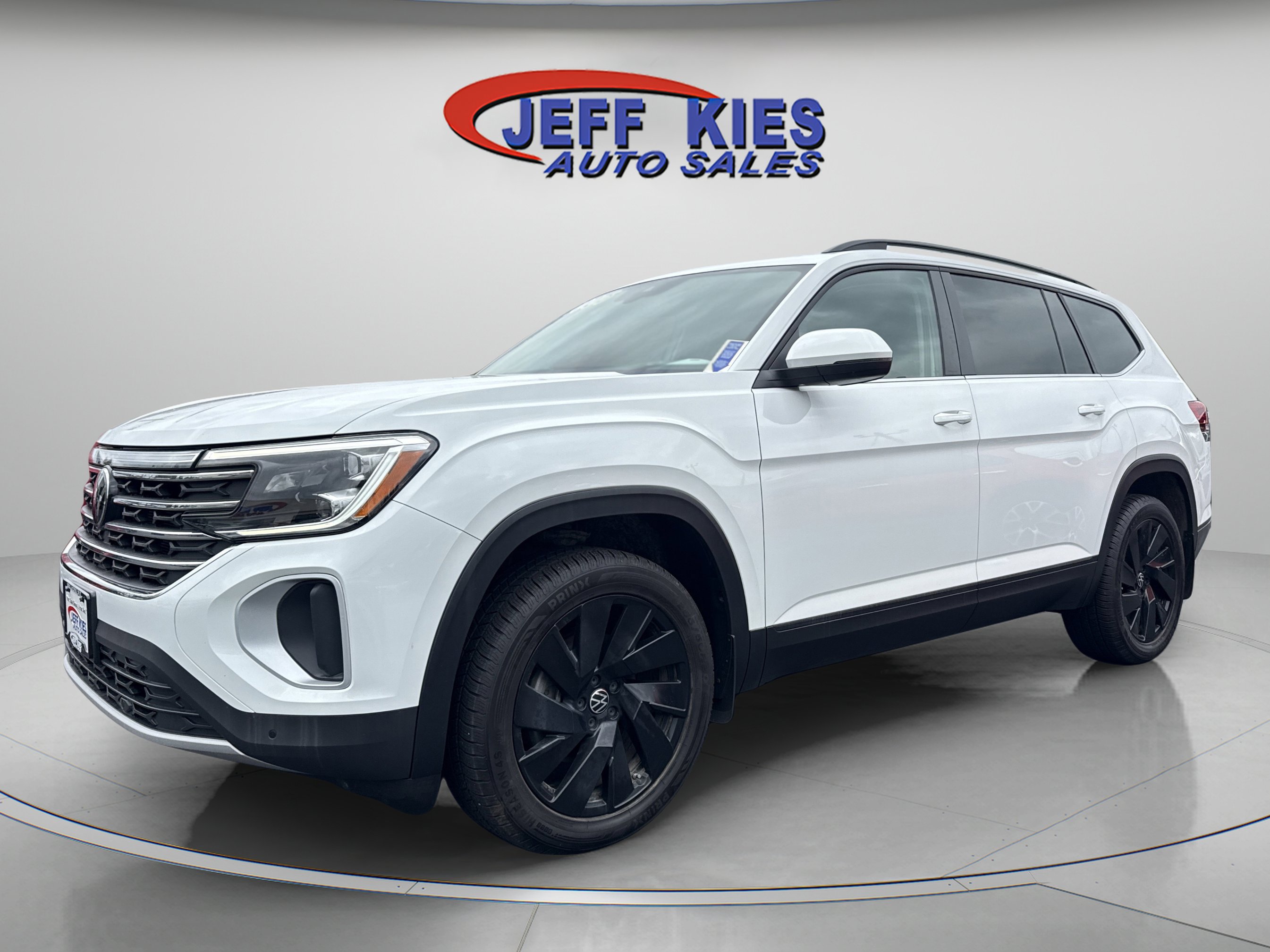 Used 2024 Volkswagen Atlas SE