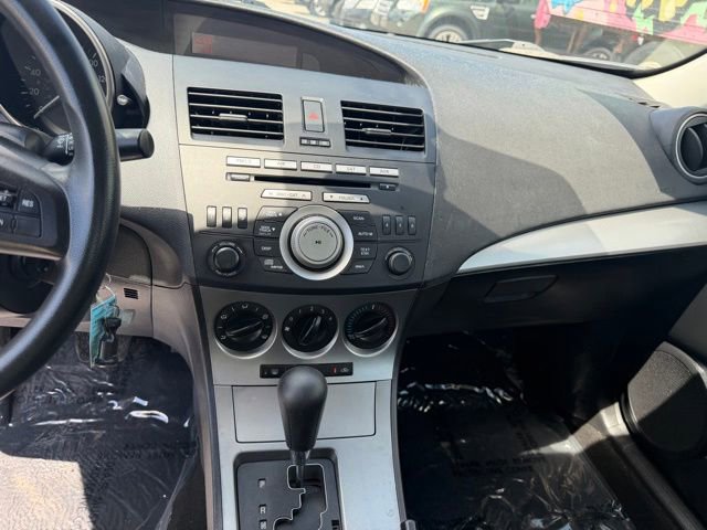Used 2010 MAZDA MAZDA3 i Touring FWD image 10