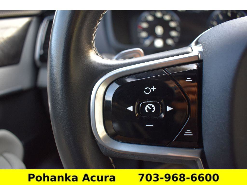 Used 2020 Volvo XC90 T6 R-Design image 12