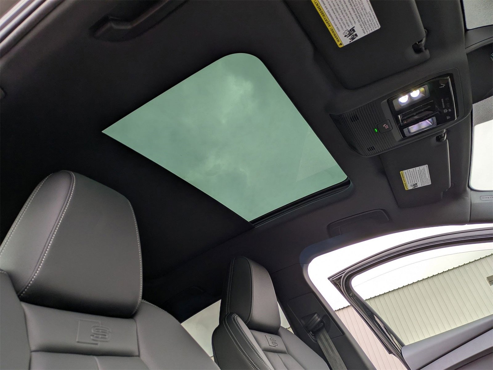 Used 2025 Audi Q4 e-tron Premium Plus w/ Premium Plus image 22