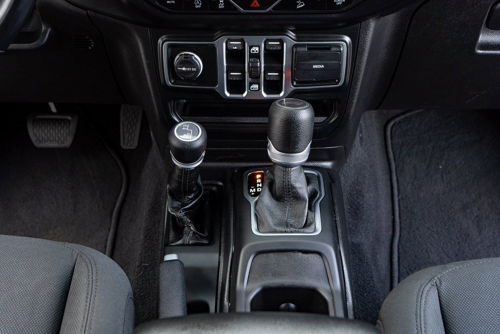 Used 2021 Jeep Wrangler Unlimited Sport image 22