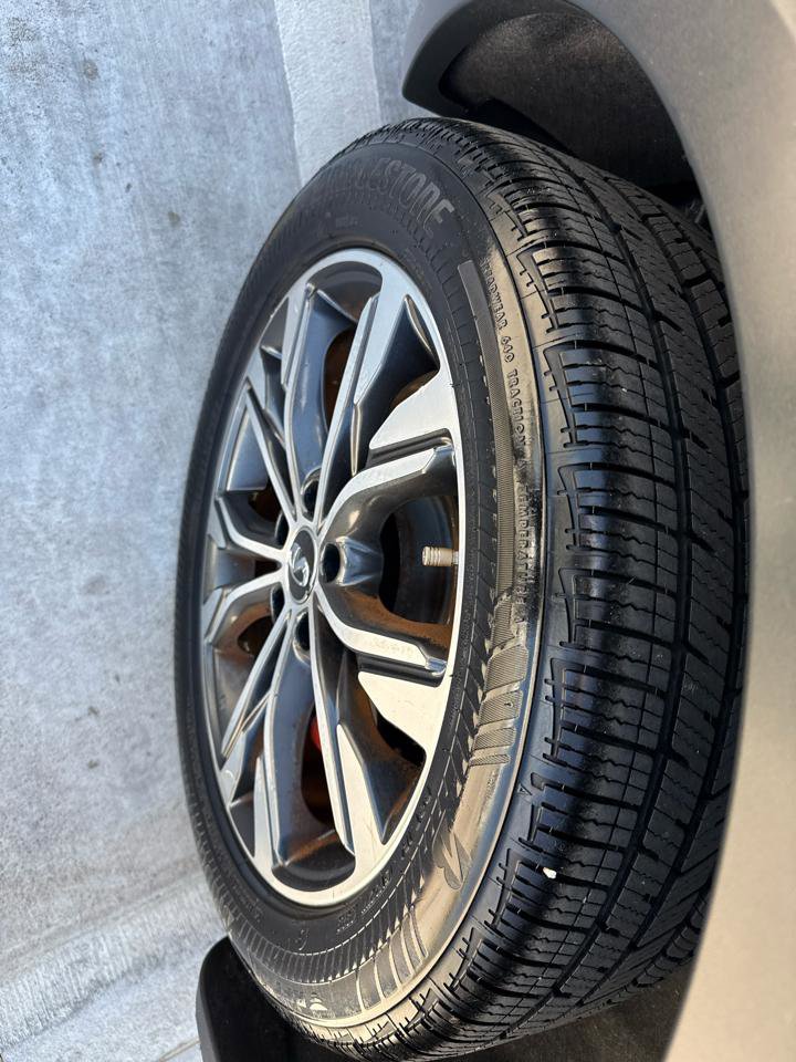 Used 2017 INFINITI QX30 Premium w/ Navigation Package image 17