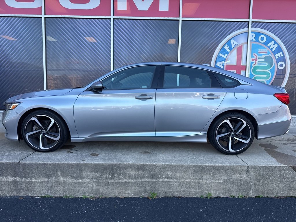 Used 2019 Honda Accord Sport image 11