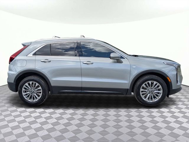 Used 2024 Cadillac XT4 Premium Luxury image 3