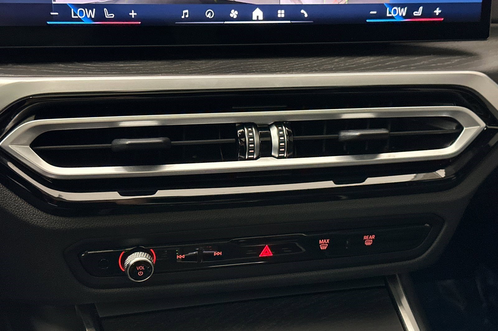 Certified 2024 BMW i4 eDrive35 w/ Premium Package image 24