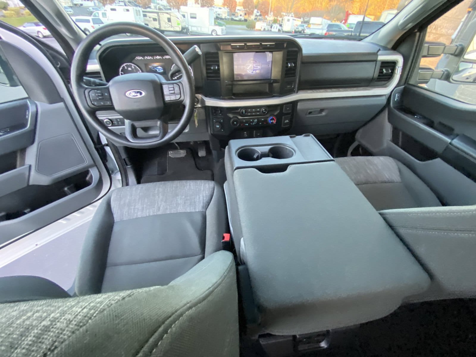 Used 2023 Ford F450 XLT w/ XLT Value Package AWD/4WD image 13