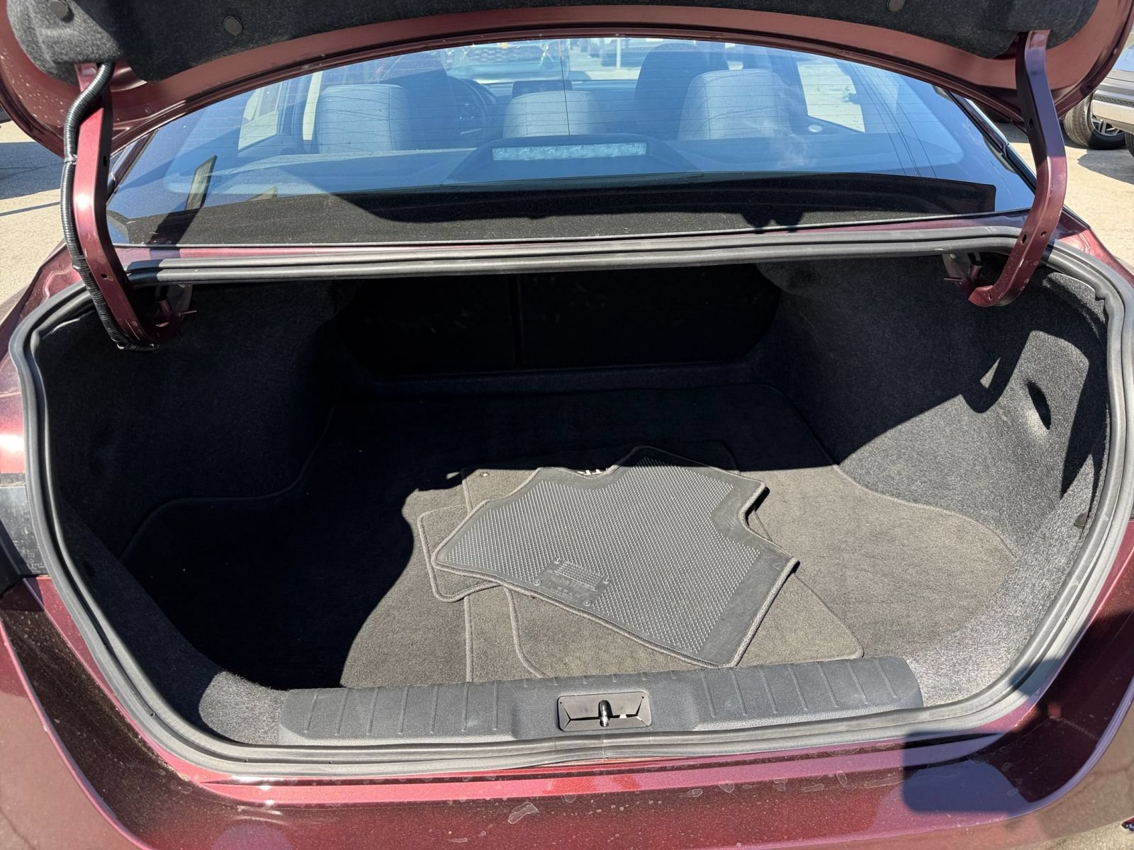 Used 2025 Nissan Sentra SV FWD image 29