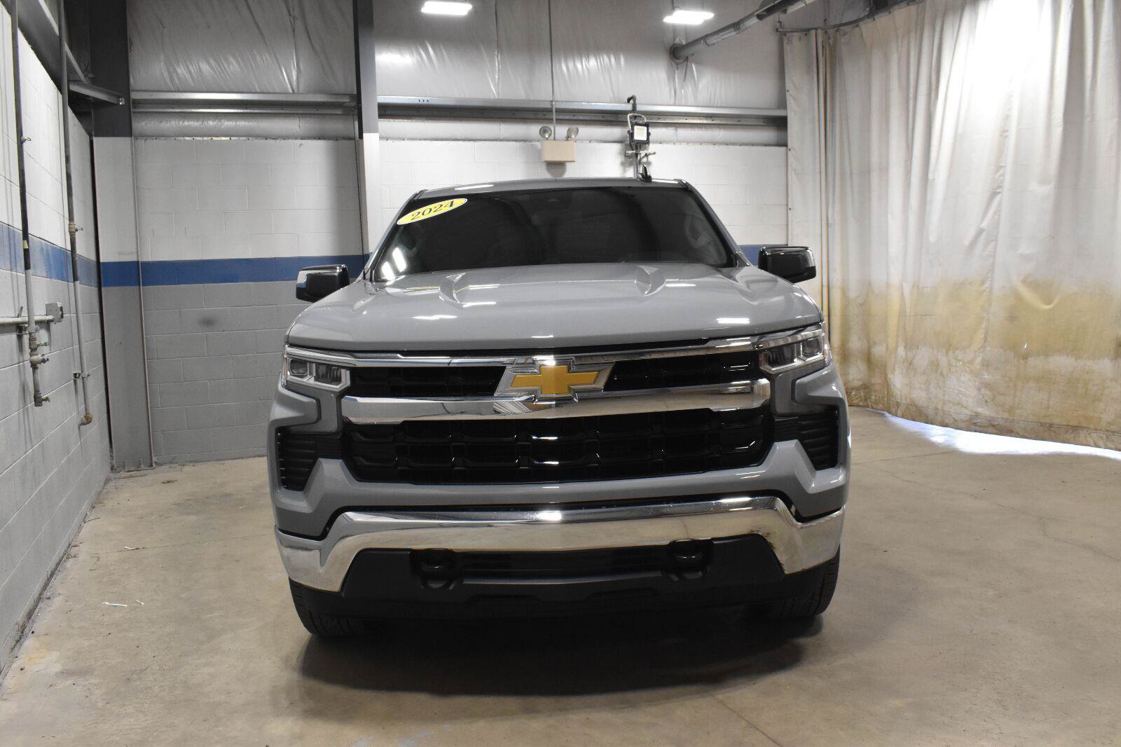 Used 2024 Chevrolet Silverado 1500 LT AWD/4WD image 27