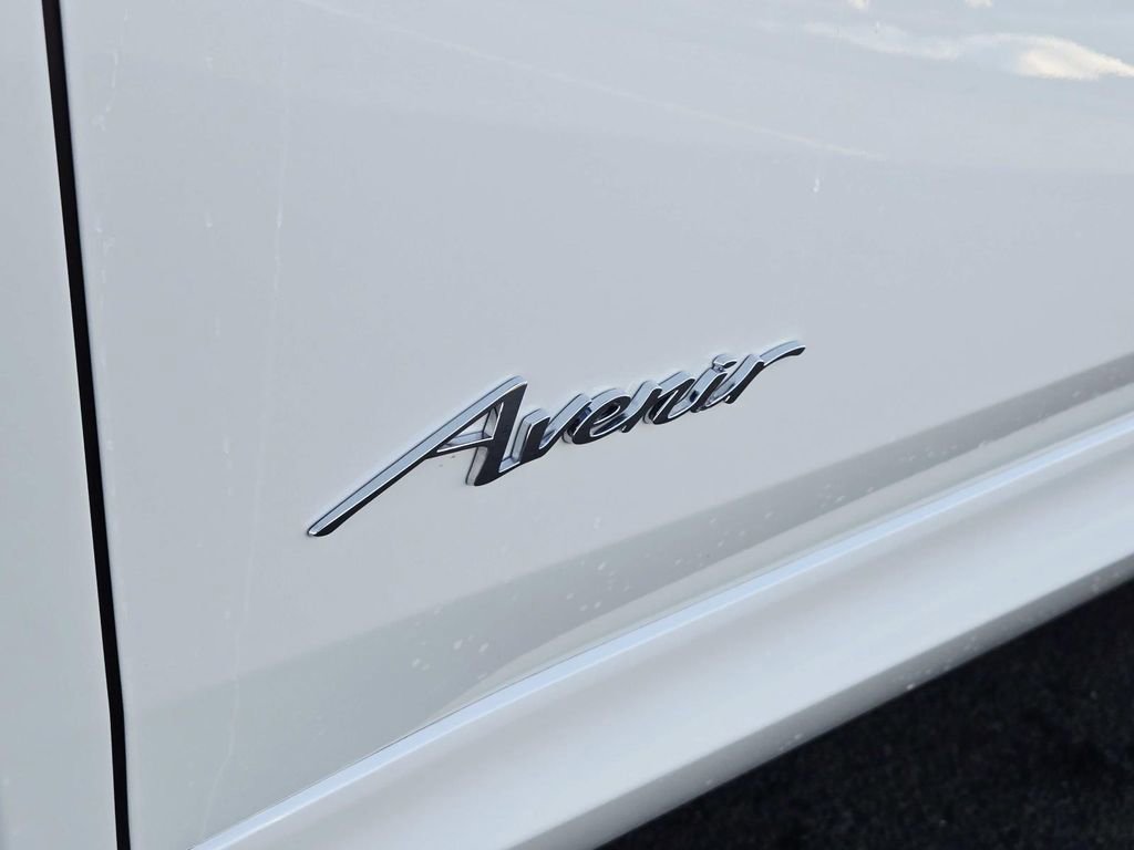 New 2026 Buick Envista Avenir image 18