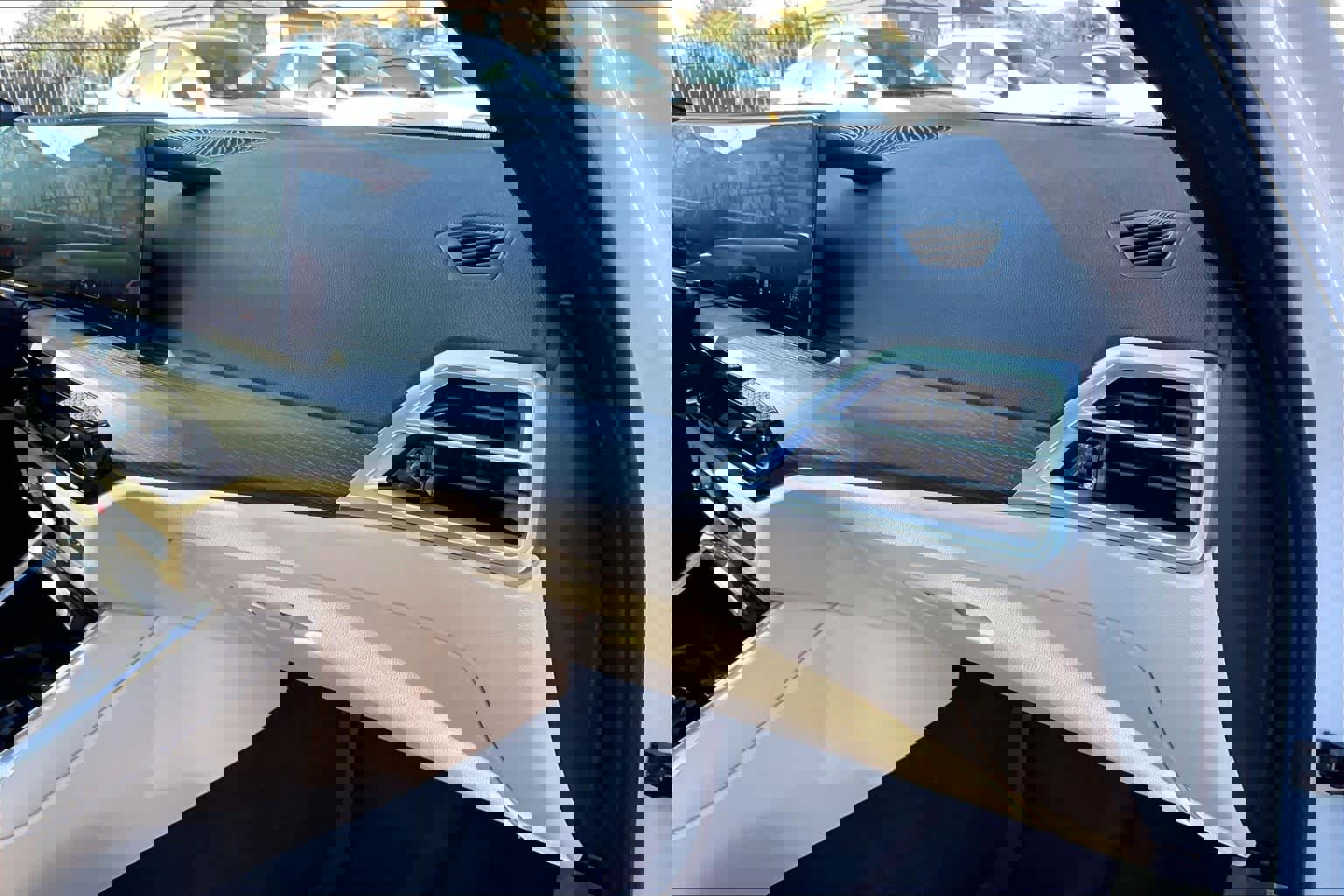 Certified 2025 BMW 330i Sedan w/ Premium Package image 17