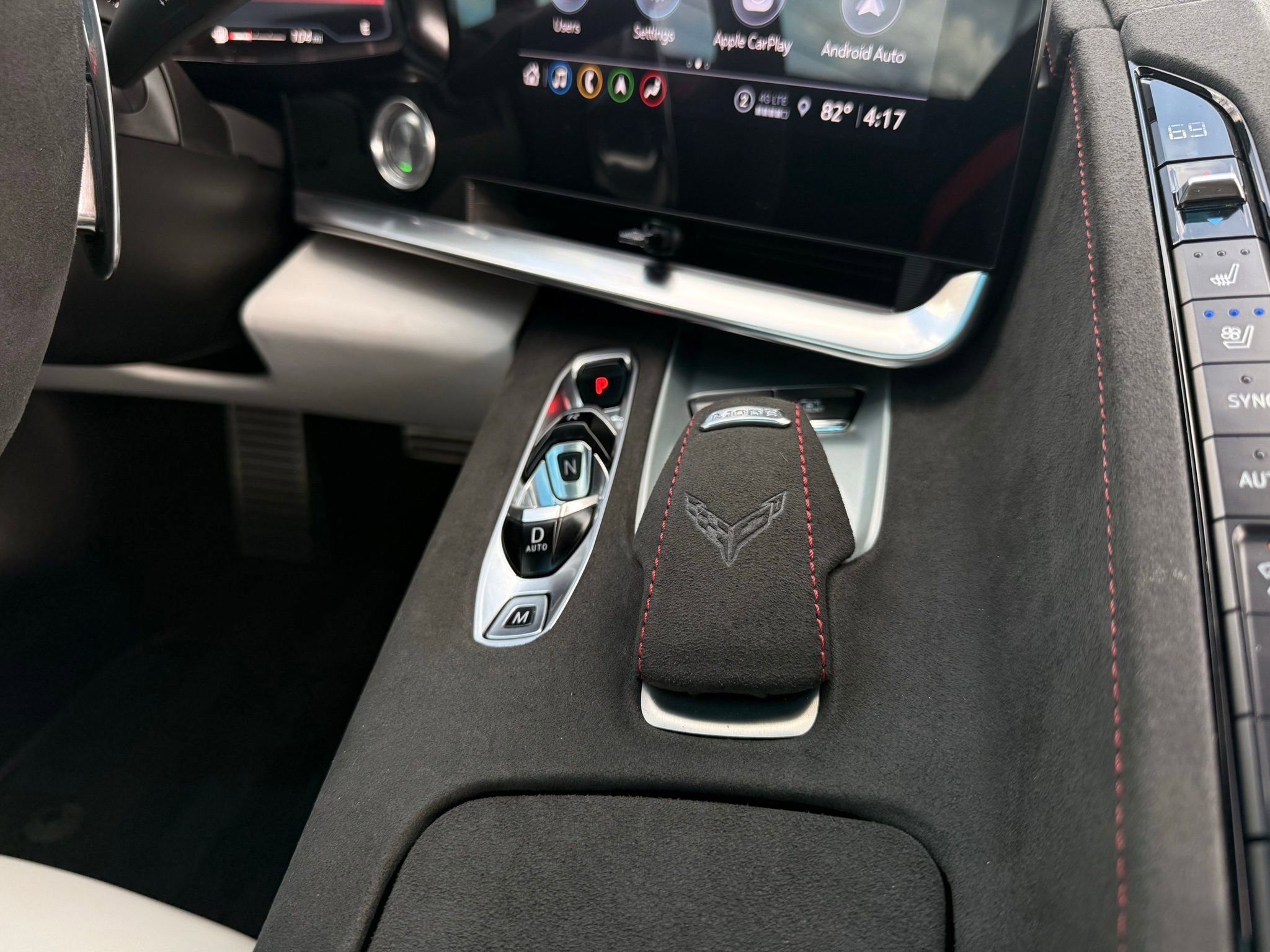 Used 2023 Chevrolet Corvette Stingray w/ Z51 Performance Package image 32