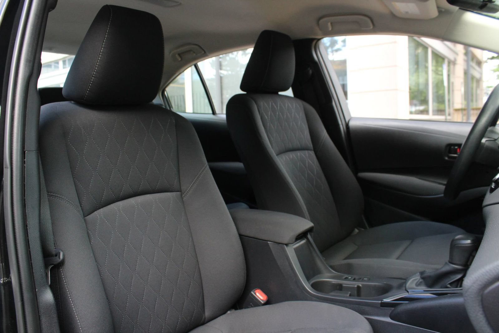 Used 2024 Toyota Corolla LE FWD image 27