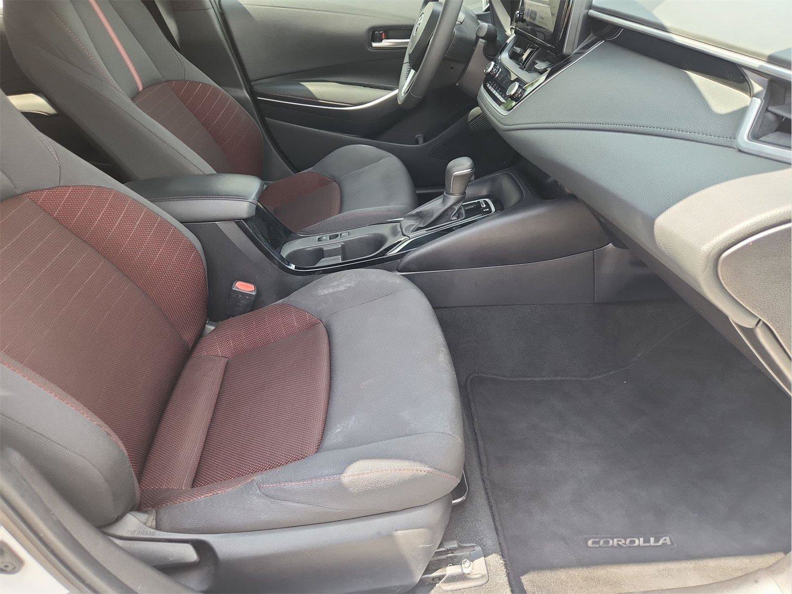 Used 2024 Toyota Corolla SE FWD image 25